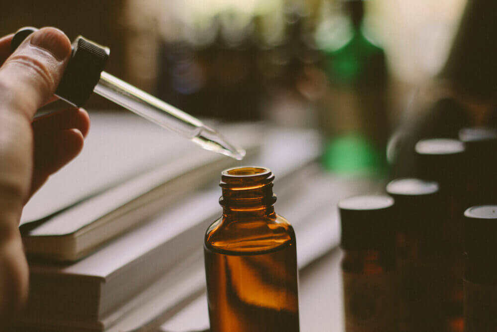 how to make cannabis tinctures